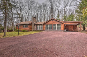 Walk to Lake Harmony Home with Hot Tub and Fire Pit